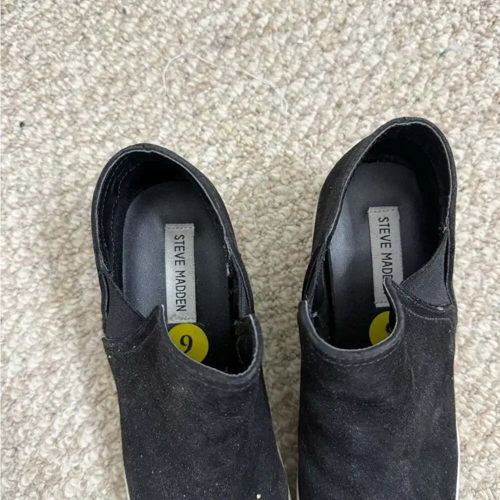 Steve Madden Wedgie Black Suede size 9 shoes